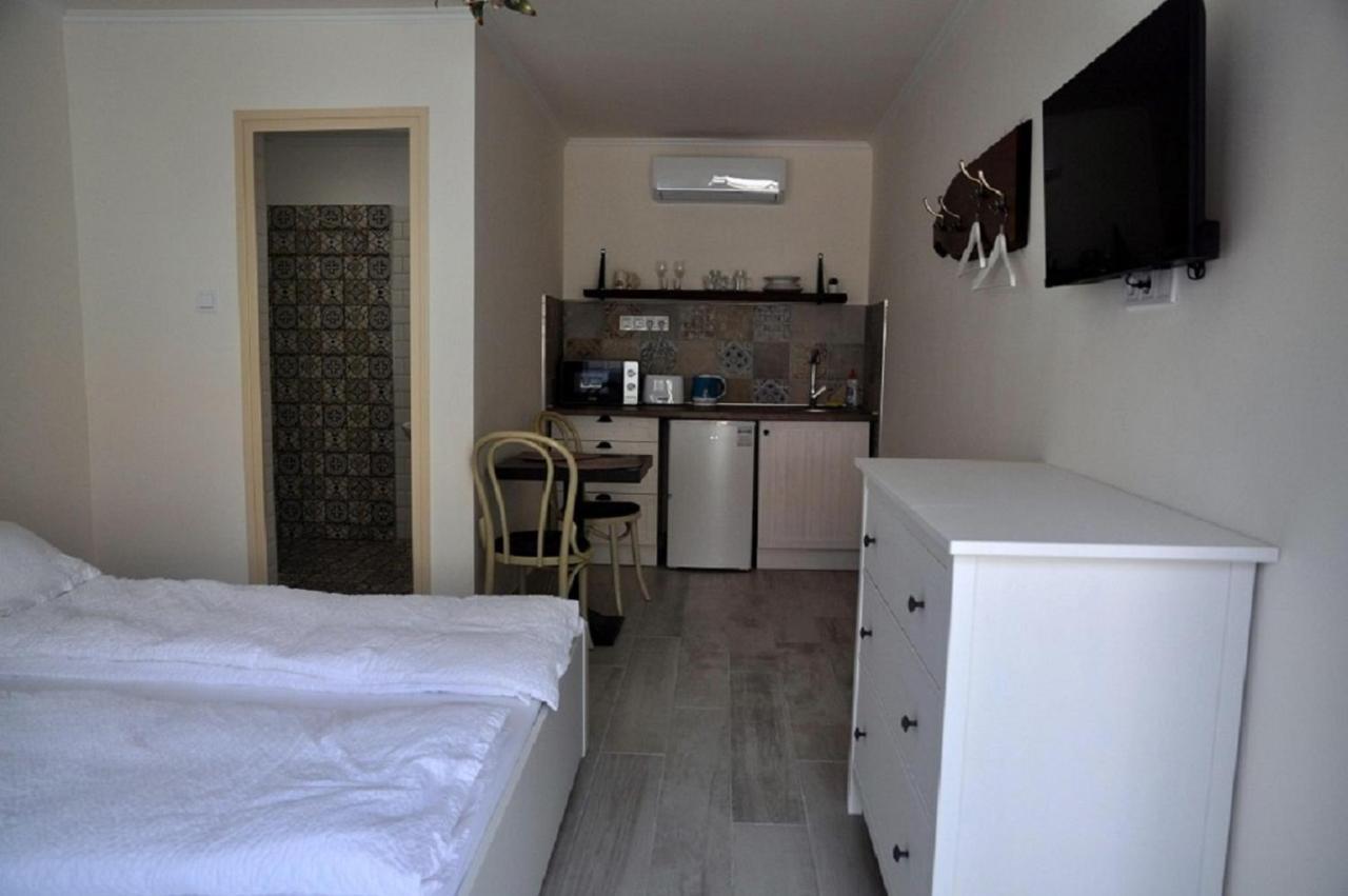 River Apartment Makó エクステリア 写真
